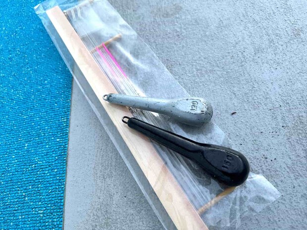 シンプルで丁寧な船宿仕掛け（2組700円）。 &copy;釣りビジョン