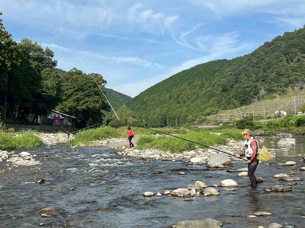 夕方この浅場では何とデカ鮎7連チャン！ &copy;釣りビジョン