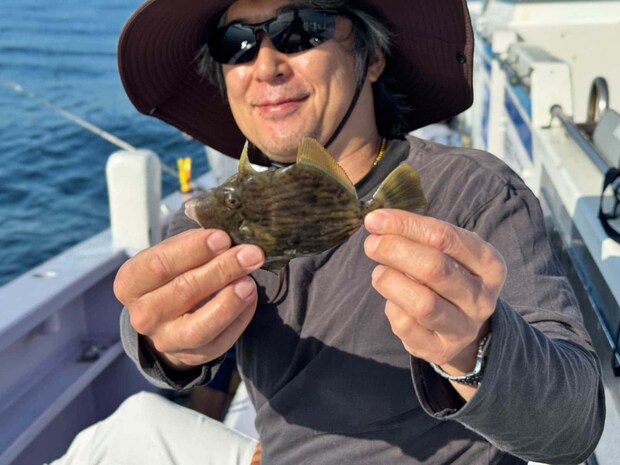 続いてミヨシでワッペンが！ ©釣りビジョン