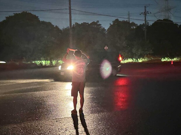 船着場ではスタッフの指示に従って駐車を。 &copy;釣りビジョン