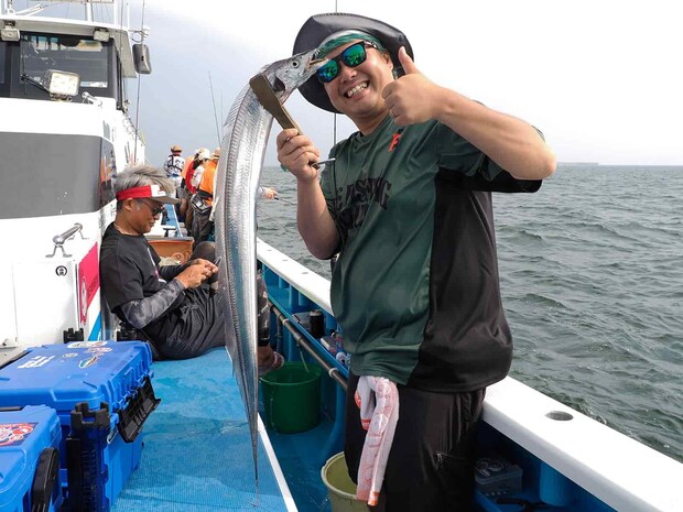 ジグウエイトは100gとのこと。 &copy;釣りビジョン