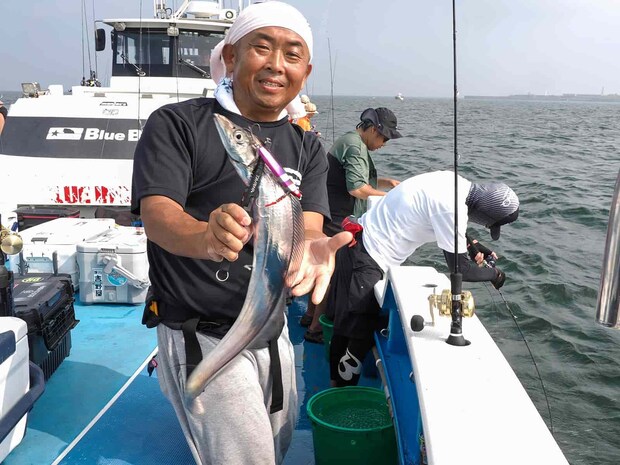 次々にタチウオが上がった。 &copy;釣りビジョン