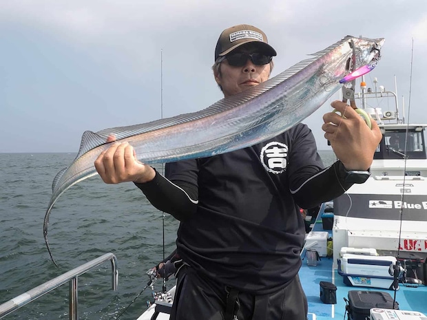 綺麗な良型が上がる。 &copy;釣りビジョン