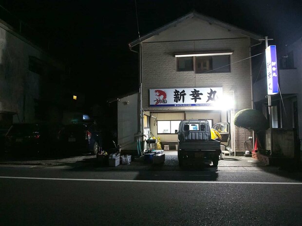 午前4時半頃開店。 &copy;釣りビジョン