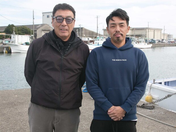 船長の山口新一さん(左)、山口大地さん(右)。丁寧な対応で、ビギナーも安心して一つテンヤに挑戦できる。 &copy;釣りビジョン