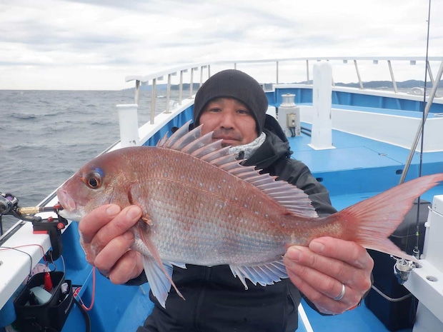 引きが強くなった。朝のマダイよりサイズアップしたかな！？ &copy;釣りビジョン