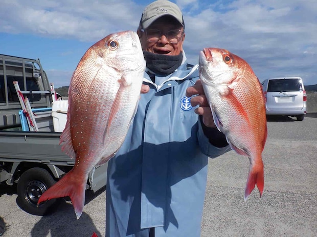 「マダイの他、カイワリ、大サバ、ヒラソウダ、楽しい釣りでした！」 &copy;釣りビジョン
