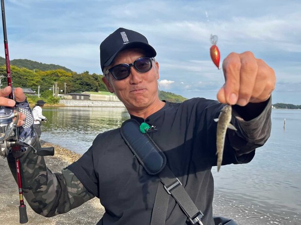 この男が釣らなきゃこのチームは始まらないだろう！村上晴彦。&copy;釣りビジョン