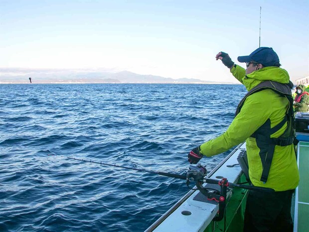投入が肝心。決まると釣果アップ！ &copy;釣りビジョン