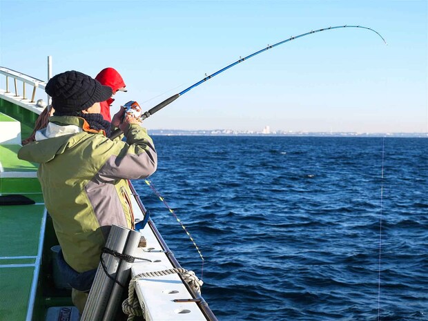 この日は“優しく探る”ことで釣果に繋がった。 &copy;釣りビジョン
