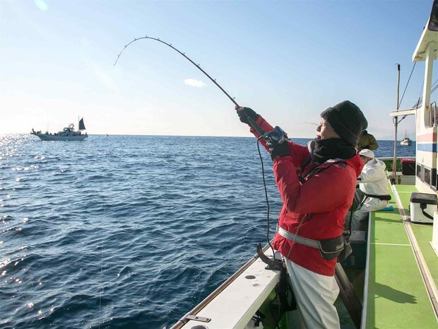 強い引きもこの釣りの魅力。 &copy;釣りビジョン