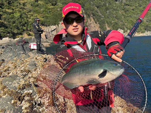 釣り座移動が的中し、時合い突入の予感。 &copy;釣りビジョン