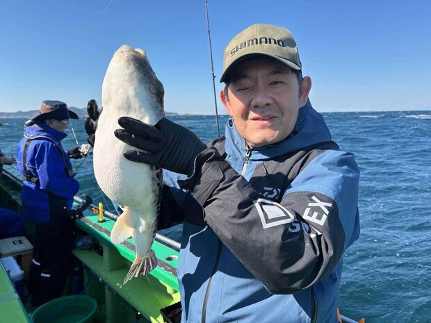 1投目から本命が次々と上がる好ムード。 &copy;釣りビジョン