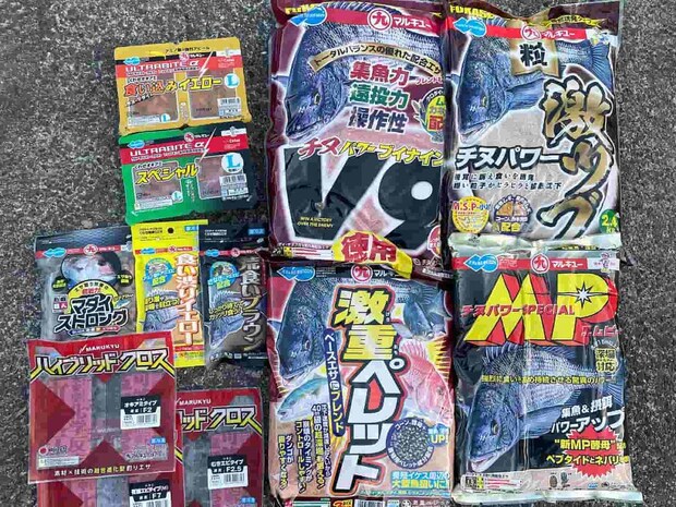 用意した餌。これに生オキアミ3kgを混ぜ合わせた。 ©釣りビジョン