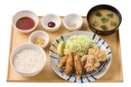 やよい軒「鶏皮餃子と鶏竜田揚げの定食」発売/ぽん酢･辛子味噌･オリジナルスパイスで味変も