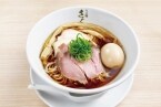 醤油らぁ麺「880円」が「500円」で食べられる、背脂醤油らぁ麺も「500円」 看板メニューが両方ワンコイン【記念イベント開催】