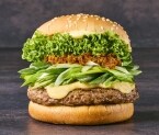 【フレッシュネスバーガー】「九条ネギと西京味噌の黒毛和牛バーガー」、京都の伝統食材を合わせた“ごちそうバーガー”