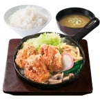 【からやま】「出汁生姜からあげの塩ちゃんこ盛り定食」登場　からあげとスープを吸った野菜でライスがすすむ