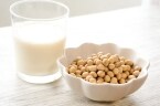 25年年間の豆乳生産量は前年同期比8.2%増の44.4万klと過去最高に【日本豆乳協会】