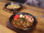 「うどん×ご飯」はアリか？丸亀製麺が“禁断の新商品” 本能全開グルメ誕生