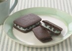 【銀座コージーコーナー】チョコミントスイーツ2品を発売!ミントの清涼感×ほんのりビターなチョコの味わい