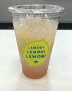モスバーガー、白桃×レモンの爽快ドリンク＆井村屋とのコラボスイーツの“アイスわらび餅”発売
