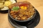 はなまるうどん、“肉まみれ”新業態を東京初投入　総重量1kg「爆担々」で“うどん＝軽食”覆す