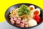 魁力屋、総重量約700gの新作「KAIRIKI冷やし中華」発売　ハム・味玉・揚げ玉などトッピング