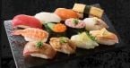 【小僧寿し】12貫970円の炙り寿司セットなど、「旨さ引き立つ『炎の炙り食べ比べ』」開催【平日限定】