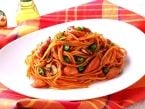 ピザーラ、夏限定の旨辛パスタ『夏のHOTナポリタン』を発売