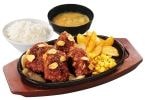 からやま“もはやステーキ。でもからあげ。”「鉄板ワイルドからテキ定食」発売