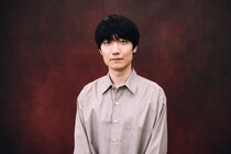 奥山由之 監督が語る　『秒速5センチメートル』　新海誠への敬意と18年の時を経て再び響く“誰かを想い続ける痛み”
