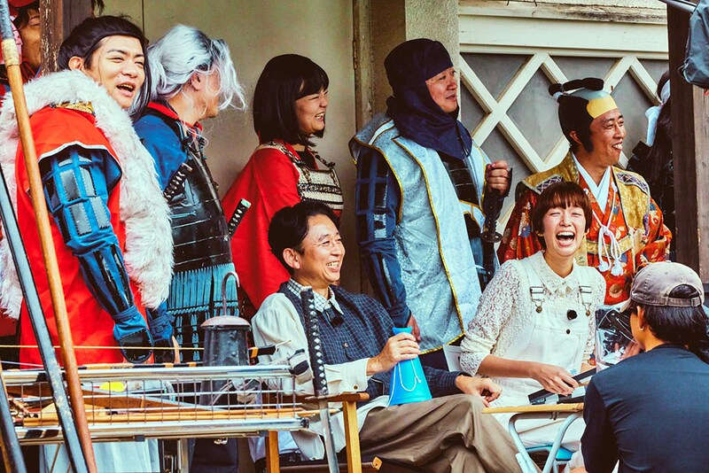 工藤阿須加、永尾柚乃、松井玲奈も参戦! まさかの本格時代劇に!?　有吉の壁 劇場版アドリブ大河『面白城の18人』