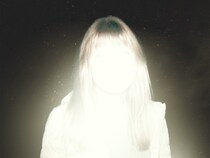 廃墟と化した町に消えた妹―― 『ロングレッグス』『THE MONKEY／ザ・モンキー』スタジオ NEONが贈る最新ホラー　映画『シェルビー・オークス』