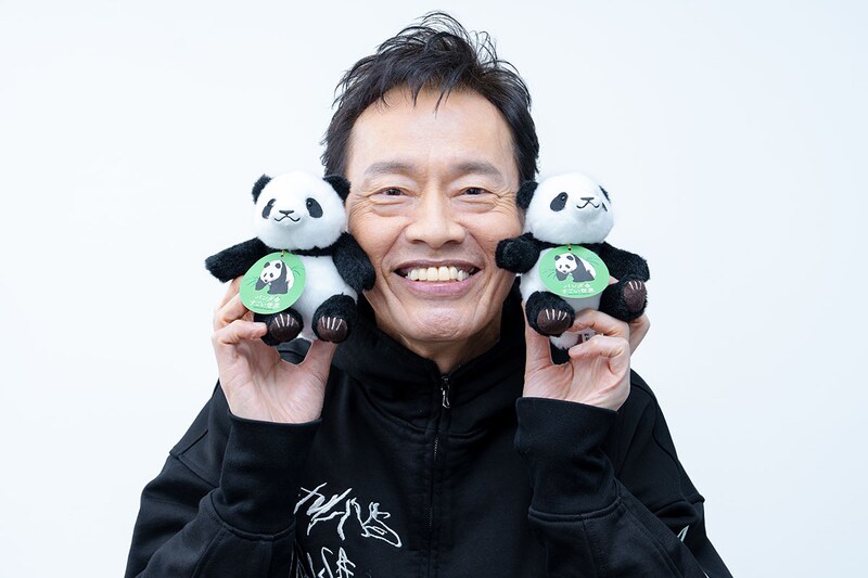 遠藤憲一がパンダ愛あふれるナレーション 中国の保護センターで暮らすパンダを描くドキュメンタリー映画『パンダのすごい世界』