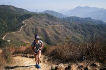 チョウ・ユンファ大絶賛　想像を絶する超過酷な走者たちのドキュメンタリー　映画『フォー・トレイルズ 限界を超えてゆけ』