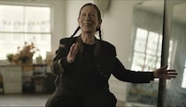 ビョークや坂本龍一に影響を与えたアーティスト その創作と人生　映画『メレディス・モンク　踊る声、歌う身体』