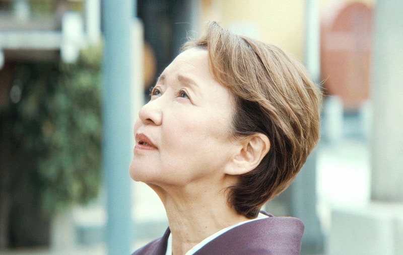 失われた記憶と たしかに残る痛み 烏丸せつこ主演 映画『八月の杜』
