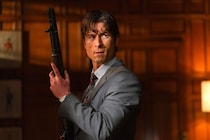 グレン・パウエル主演　280億ドルを取り戻せ! 華麗なる逆転相続サスペンス　映画『大富豪になるための正しい殺し方』 予告映像公開