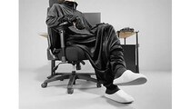 バウヒュッテの「ゲーミング着る毛布」最新モデル 伸縮性が約1.5倍以上でさらに動きやすく