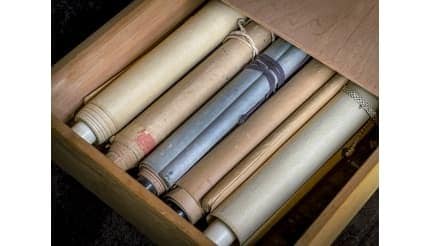 紙のぬくもり、デジタルの便利さ　昭和と令和をつなぐ記憶