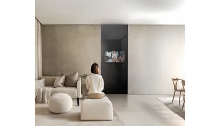 室内ドアを新たな暮らしのメディアとして活用する「MILAOS（ミラオス）」