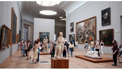 ルーヴル美術館事件に学ぶ、アクロニスが認証管理の本質を解説