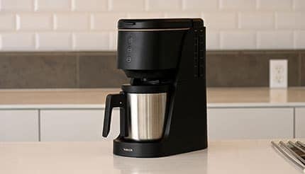 水出しコーヒーが3分以内でつくれちゃう！ホットも水出しも対応の「ハイブリッドコーヒーメーカー」