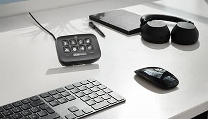 配信向けデバイス「Stream Deck Neo」と「Key Light Neo」に新色ブラックが登場