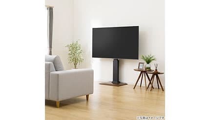 エディオンとニトリが開発した、キャスター付きで移動が楽な「TVスタンド」