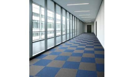 消防法対応の「防炎タイルカーペット」がタンスのゲンから、オフィス・店舗・施設に使える