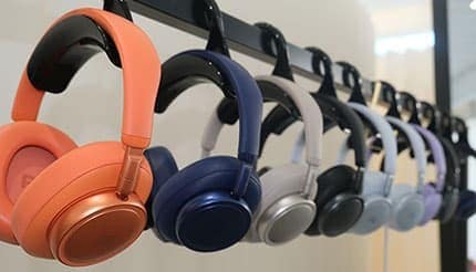 カラバリ豊富で便利機能も全部乗せ! JBLの新作ヘッドホンは選べるオンイヤーとオーバーイヤー