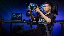 スマホゲーも快適に遊べるアームサポート搭載 ASUS ROGの新作ゲーミングチェアはサイボーグがモチーフ