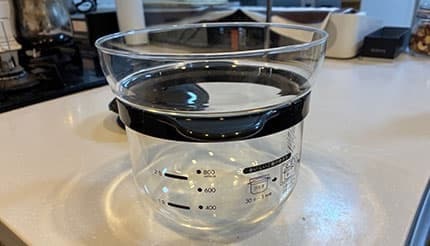 レンジで10分、0.5合からふっくら　HARIO「ガラスのレンジご飯釜」を使ってみた